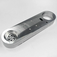 Services d'usinage CNC OEM-0034, pièces et accessoires pour robots industriels - Acier inoxydable, métaux durcis, électroérosion à fil, brochage, TUV