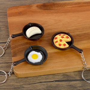 Colgante <span class=keywords><strong>de</strong></span> llavero <span class=keywords><strong>de</strong></span> resina con diseño <span class=keywords><strong>de</strong></span> huevo frito simulado en sartén, juguete divertido <span class=keywords><strong>de</strong></span> comida simulada, pequeño adorno para mochila <span class=keywords><strong>de</strong></span> estudiante, para manualidades. - Product Image 3