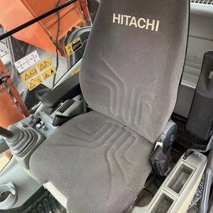 Excavatrice d'occasion Hitachi modèle 2022, équipement de construction lourd, couleur orange, type chenillé, 35 tonnes, capacité de la benne de 1,62 m. - Product Image 6