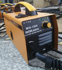 MIG nessuna <span class=keywords><strong>saldatrice</strong></span> del <span class=keywords><strong>filo</strong></span> di flusso di <span class=keywords><strong>GAS</strong></span> MIG-130X 110V - Product Image 1