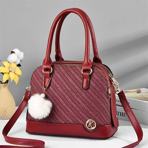 2022 nouvelle vente chaude de haute qualité dames sacs <span class=keywords><strong>pas</strong></span> <span class=keywords><strong>cher</strong></span> mode sacs de messager nouvelle <span class=keywords><strong>tendance</strong></span> sacs <span class=keywords><strong>à</strong></span> <span class=keywords><strong>main</strong></span> en gros - Product Image 4