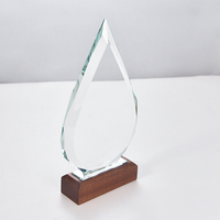 Meilleurs trophées en cristal de Chine, forme de goutte d'eau, vente en gros, trophées en verre, trophées en cristal personnalisés