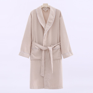 ชุดคลุมวาฟเฟิล<span class=keywords><strong>ส</strong></span>ีพื้นสำหรับผู้หญิง ดีไซน์หรูหรา ยาวระดับเข่า เนื้อผ้าทอระบายอากาศได้ดีและนุ่ม<span class=keywords><strong>ส</strong></span>บาย รับสกรีนโลโก้ <span class=keywords><strong>ส</strong></span>ำหรับใช้ใน<span class=keywords><strong>ส</strong></span><span class=keywords><strong>ปา</strong></span>และโรงแรม - Product Image 3