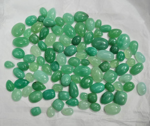 Cristales de crisoprasa natural de la mejor calidad, cabujones de formas variadas, pulidos, sueltos, para la fabricación de joyería para mujeres, disponibles para la venta. - Product Image 1