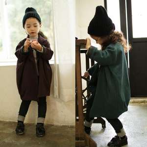 Porte-pantalons et manteaux en bois pour enfants, modèle cascade, Express Turquie Hiver - Product Image 1