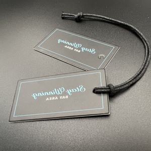Nhà Máy Tùy Chỉnh Thiết Kế Thời Trang Giấy In Ấn Hangtag Với Chuỗi Thương Hiệu Riêng Logo Cho Quần Áo Quần Giày Túi Hành Lý - Product Image 1