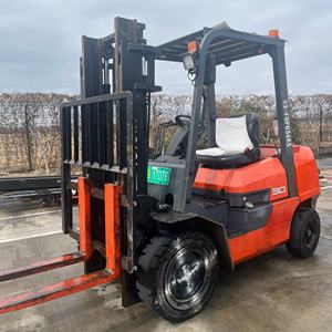 מחיר המפעל 3 טון 4 טון 4.5 טון 5 טון סולר מלגזה משאית - Product Image 3