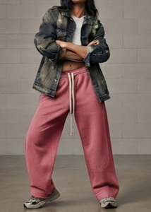 Pantalones deportivos de pierna ancha, holgados, estilo casual y urbano para mujer. - Product Image 3