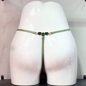 Tanga de Bikini Súper Sexy para Mujer, de Cintura Baja, Cómoda, de Una Pieza, con Accesorios Exquisitos, para Comercio Exterior Transfronterizo - Product Image 1