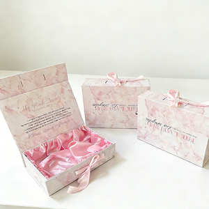 Caja Magnética <span class=keywords><strong>con</strong></span> Patrón <span class=keywords><strong>de</strong></span> Mármol Rosa al por Mayor, Caja <span class=keywords><strong>de</strong></span> Regalo <span class=keywords><strong>de</strong></span> Cartón <span class=keywords><strong>de</strong></span> Lujo Personalizada <span class=keywords><strong>con</strong></span> Forro y Cinta para Sets <span class=keywords><strong>de</strong></span> Regalo <span class=keywords><strong>de</strong></span> Pelucas - Product Image 2