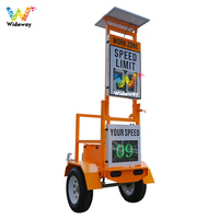 Panneau de signalisation de vitesse solaire radar pliable et portable pour remorque routière