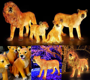 Momovalley Grand <span class=keywords><strong>Lion</strong></span> D'or LED Motif Extérieur Jardin Lampadaire Moderne Chinois Sculpture Conception pour Paysage De Noël - Product Image 4