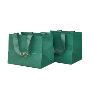 Bolsas de Papel Pequeñas Clásicas de Boutique con Impresión Personalizada, Bolsas de Papel de Lujo con su Propio Logotipo Impreso - Product Image 5