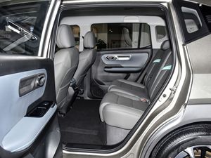 SUV <span class=keywords><strong>électrique</strong></span> <span class=keywords><strong>utilitaire</strong></span> AION Y Plus de seconde main Voiture économique New Energy de couleur blanche - Product Image 6