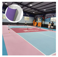Tapis de terrain de pickleball professionnel en PVC pour salle de sport intérieure, surface robuste résistante à l'usure, vente en gros fabricant