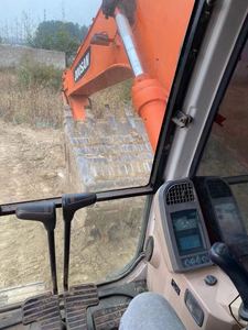 Doosan รถขุดตีนตะขาบรถแบคโฮมือสอง DH225LC-7 22ตันพร้อมเครื่องยนต์กระปุกเกียร์ PLC และปั๊มต้นฉบับจากเกาหลีผลิตขึ้นเพื่อขาย - Product Image 3