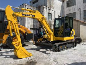 Excavatrice KOMATSU PC56, poids en ordre de marche de 5 tonnes, moteur avec godet de terrassement d'une capacité de 0,12 m³, équipement de construction d'occasion - Product Image 4