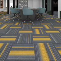Luxe Moderne Salon Usage Domestique Tapis Carreaux Commercial Hôtel Tapis Pas Cher Polypropylène Boucle Bureau Tapis Carreaux 50*50cm