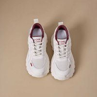 Nouvelle Collection Printemps 2026 : Baskets basses sportives pour femme avec talonnette intégrée – Polyvalentes et décontractées