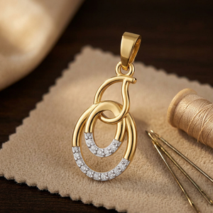 Pendentif ovale en or élégant avec diamants pavés, pendentif moderne en or bicolore avec boucles ovales imbriquées - Product Image 3