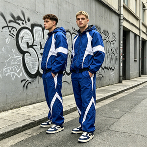 Ensemble de survêtement coupe-vent color block pour <span class=keywords><strong>homme</strong></span>, style vintage en nylon, 2 pièces, <span class=keywords><strong>tenue</strong></span> streetwear, veste zippée, pantalon de jogging ample, vêtements de sport - Product Image 2