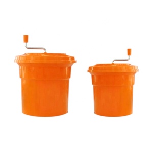 <span class=keywords><strong>Essoreuse</strong></span> à <span class=keywords><strong>salade</strong></span> manuelle en plastique de grande capacité commerciale de 25 L / 5,5 gallons pour une utilisation en cuisine de restaurant - Product Image 1