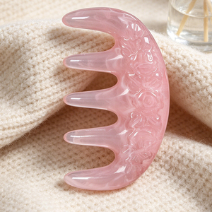 Peine manual multifuncional 2 en 1 para masaje del cuero cabelludo con resina refrescante Meridian y jade para el cuidado del cabello. - Product Image 3