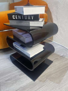 Estantería Moderna Transparente de Acrílico para Libros y Revistas, Exhibidor de Acrílico para Libros, Marca Disen Furniture - Product Image 4