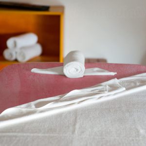 Factory Direct Supply Disposable Massage <b>Bed</b> Fitted <b>Sheet</b> <b>Waterproof</b> Disposable Folding <b>Bed</b> <b>Sheet</b> <b>for</b> Salon - Product Image 5