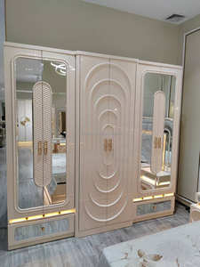 Cabecera de Espejo Tamaño King de Lujo Real, Elegante Juego de Muebles de Dormitorio con Acabado Brillante - Product Image 6