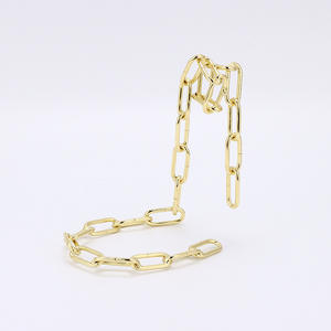 Rak Botol Anggur Gantung Kreatif Desain Art Deco dari Besi, Portabel, Ramah Lingkungan, Dapat Dipersonalisasi, Warna Merah, untuk Rumah, Bar, Bisnis, Kapasitas 1L - Product Image 3