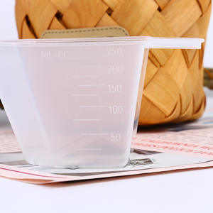 छोटे पैमाने पर 8 औंस 125g/250 मिली क्षमता पीप सामग्री के साथ बड़े प्लास्टिक बीकर - Product Image 4