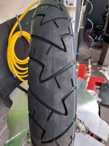 Pneu de moto tubeless Vietnam KUMATIRE K317 100/90-18 pour scooter et usage routier - Product Image 6