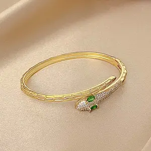 Gelang berbentuk ular berlapis emas 18K antik dengan hadiah desain perhiasan mewah mutiara batu berlian tampilan kuningan yang dapat disesuaikan