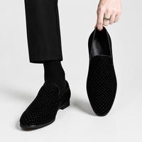 Mocassins de luxe pour hommes en velours noir gaufré, à bout pointu, chaussures habillées pour banquets et événements du soir, logo personnalisé disponible