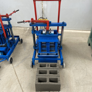Máquina para fabricar bloques huecos de <span class=keywords><strong>6</strong></span> pulgadas, bloques de cenizas volantes de cemento <span class=keywords><strong>hueco</strong></span> portátiles pequeños y móviles - Product Image 1