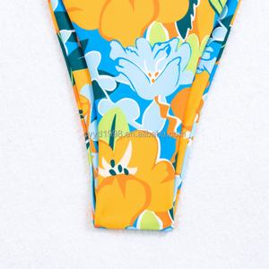 Conjunto de Traje de Baño Personalizado de 1 Pieza, Nuevo Diseño, Top de Bikini Halter con Escote Profundo en V y Estampado Sólido/de Puntos/Floral, Antibacteriano, de Secado Rápido - Product Image 5