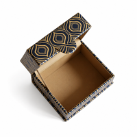 Boîte cadeau rigide pliable de luxe personnalisée avec couvercle à charnière pour bijoux, cosmétiques, vêtements et emballages cadeaux haut de gamme