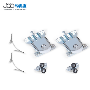 Rails et glissières pour portes coulissantes de placard JOB Hardware, roulettes silencieuses et réglables pour portes de placard, capacité 60 kg. - Product Image 2