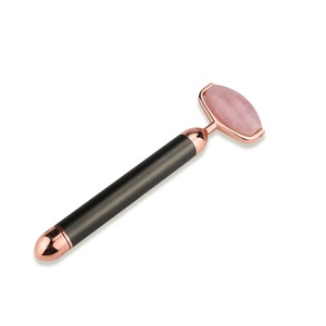 Masseur <span class=keywords><strong>Gua</strong></span> <span class=keywords><strong>Sha</strong></span> Ensemble De Soin Facial de Peau Naturel <span class=keywords><strong>Quartz</strong></span> <span class=keywords><strong>Rose</strong></span> Électrique Rouleau de Jade Pour <span class=keywords><strong>Le</strong></span> Visage - Product Image 1