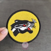 Grande remise Personnalisation de l'écusson de broderie Date de livraison rapide Nouveau design de la marque Accessoire de vêtement Écusson