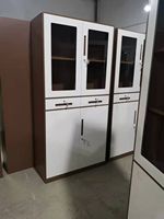 Station de travail de bureau moderne avec armoire, séparateurs multi-trous, tiroirs pliables mécaniques à glissière, salle de sport, atelier, coffre-fort pour le personnel
