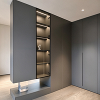 Meuble sur mesure pour toute la maison : buffet, armoire, placard, panneau mural en bois, style côtier américain et français, polyvalent