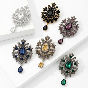 WAKYME Broche en alliage incrustée de cristaux, pendentif goutte d'eau, élégante broche en strass, accessoires de vêtements pour femmes - Product Image 3