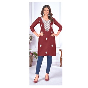 Tops cortos de diseñador de calidad estándar para oficina y uso regular a un precio asequible de proveedor indio - Product Image 1