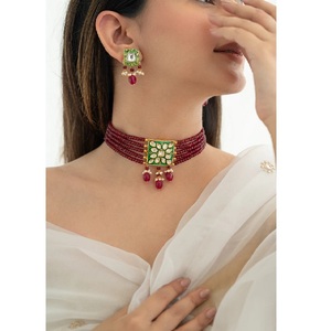 Collar de Gargantilla con Cuentas Rojas Kundan Hecho a Mano de Lujo, Joyería Tradicional India para Novias, Collar de Moda Étnica - Product Image 1