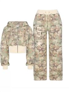 סט 2 חלקים בהתאמה אישית לנשים, מבד כותנה, הכולל קפוצ'ון עם רוכסן ומכנסי טרנינג קצרים מעל הברך, טרנו קצר, אפליקציה, רקמה, טלאים, סגנון קז'ואל - Product Image 2