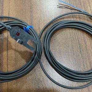 Sensor de ranura de, detección de 5mm, salida NPN-para sistemas transportadores - Product Image 3