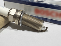 LESHI 0241245673 Bougie de Moteur Sparkplug Sparking Plug pour EA888 Audi A3 A4 Q3 VW Tiguan L Magotan
