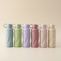 Bouteille de voyage pliable en silicone, design classique, sans BPA, anti-fuite, avec paille rabattable, boucle de transport, logo personnalisé, couleurs macaron pastel